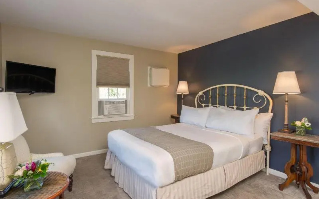 The Beach House Inn