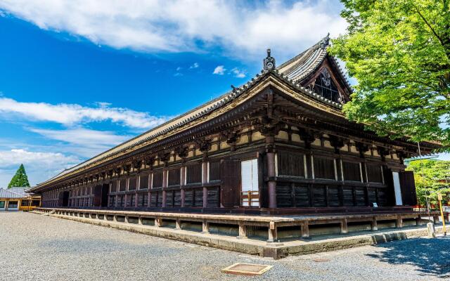 Отель Elitz INN Shijo Karasuma вид на фасад