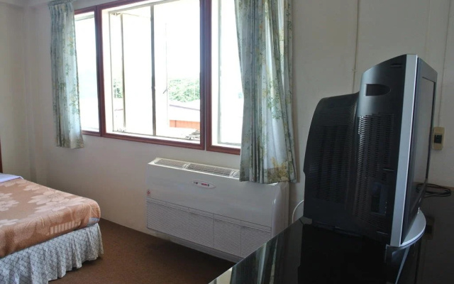 Angthong Hotel