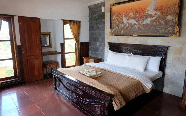Puri Nusa Beach Hotel