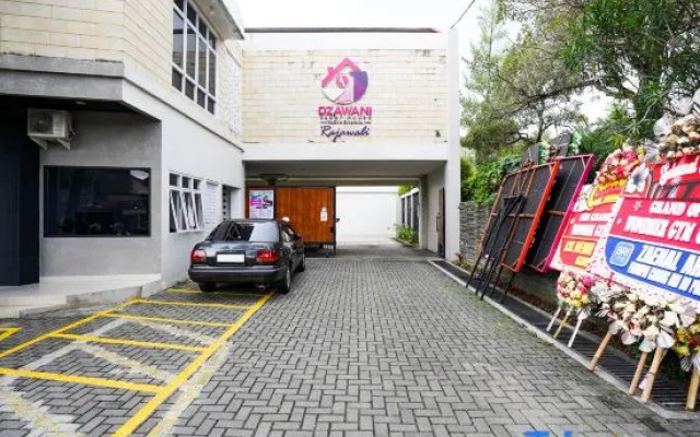 Dzawani Syariah Rajawali Near Pakuwon Mall RedPartner