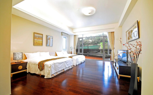 Sun Moon Lake Karuizawa Villa B&B