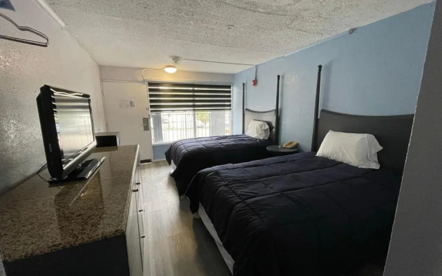 Budgetel Inn & Suites