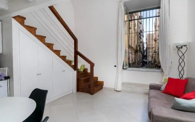 Santi Apostoli House