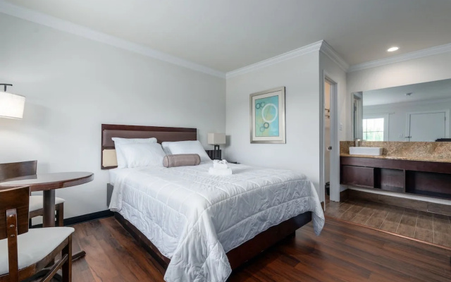 Crewe Boutique Inn