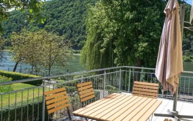 Rheinterrasse Wohnung 1