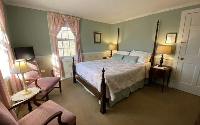 Thornewood Inn