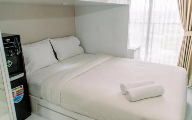 Nice And Comfy Studio At Sky House Bsd Apartment