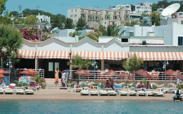 Erta Soyak Beach Hotel 0