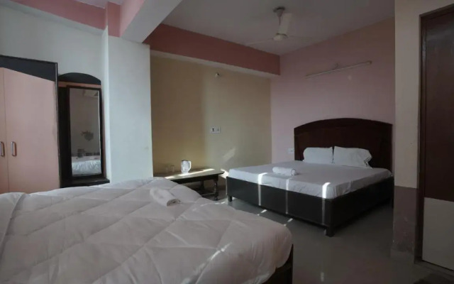 Hotel Mohan by OYO Rooms