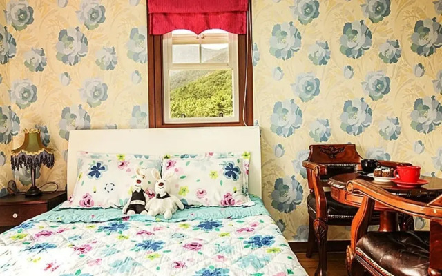 Geojedo Twin Castle Pension