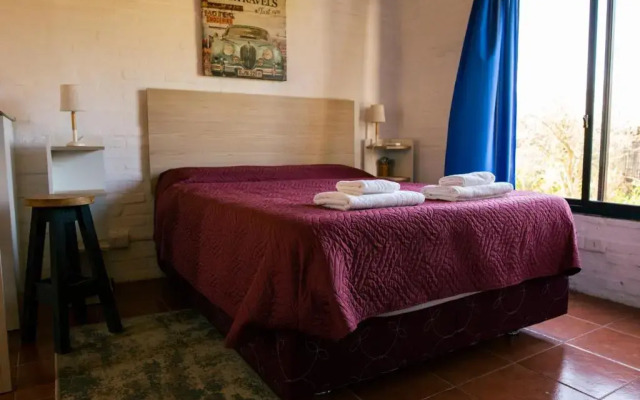 La Quinta Hostel & Suites