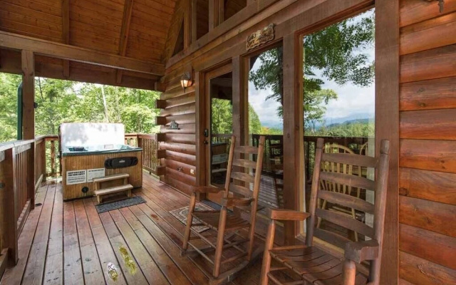 Cubs Cove - One Bedroom Cabin