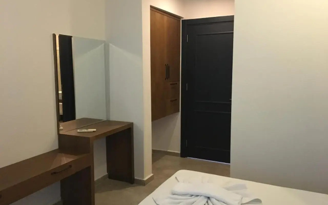 Mellis Beach Hotel