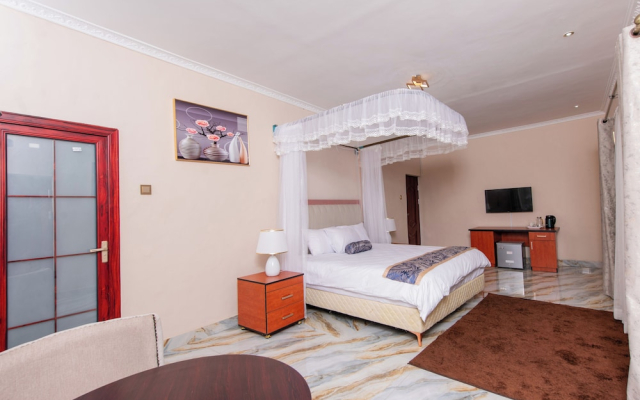 Lavish Suites