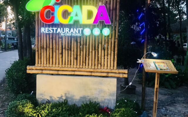 Отель Cicada Lanta Resort вид на фасад