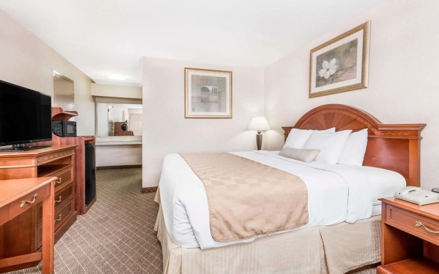 Ramada by Wyndham Macon