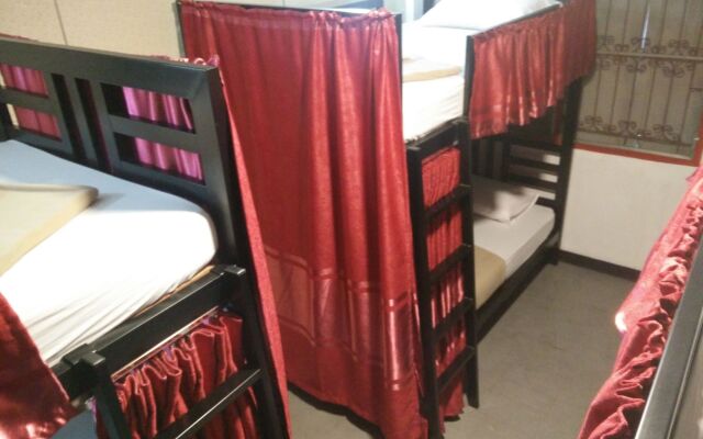 Отель U Hostel Pratunam Таиланд, Бангкок - отзывы, цены и фото номеров - забронировать отель U Hostel Pratunam онлайн комната для гостей