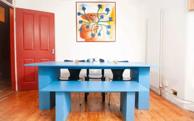 Tranquil Catford Retreat: Sleeps 4, With Garden