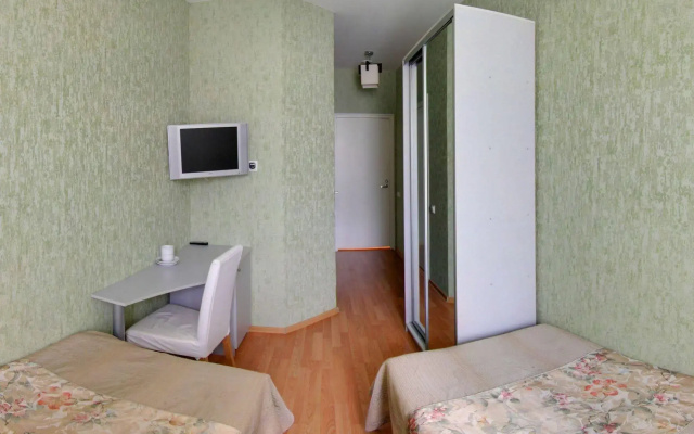 Невский просп., 105