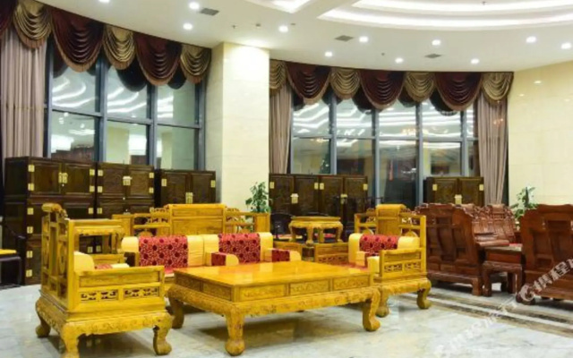 AiLinHotel (Sanya Bay Light Rail Station)