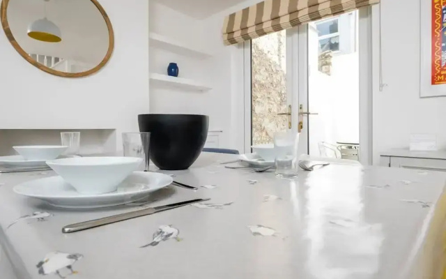 Host Stay Millfield House