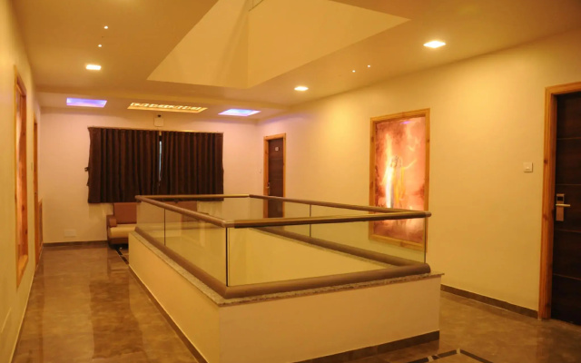 Hotel Devkinandan
