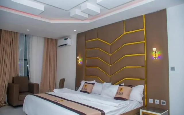 Maia Hotel And Suites