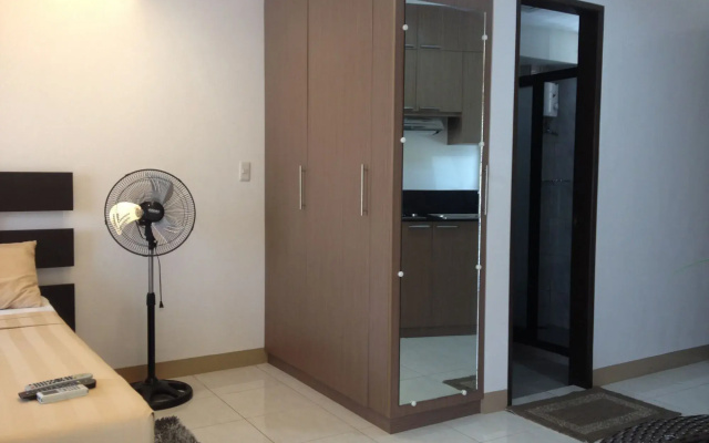 Anahaw Studio Suites