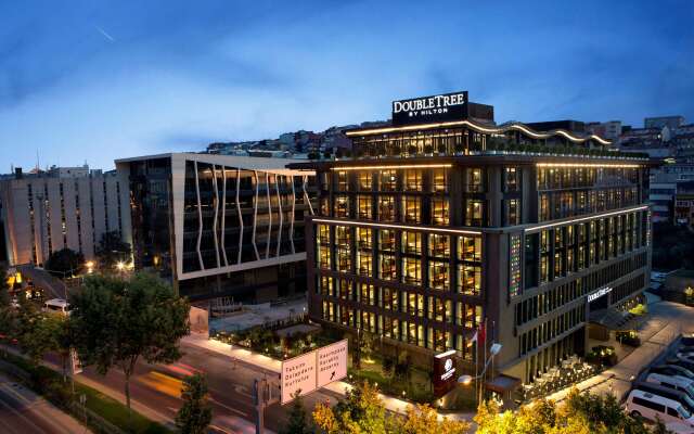 DoubleTree by Hilton Hotel Istanbul - Piyalepasa вид на фасад