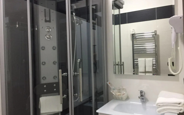 MB95 Mezzocannone Luxurious B&B