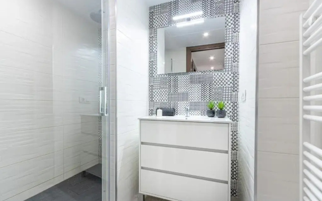 CENTRAL APARTMENT 2A 50m BEACH