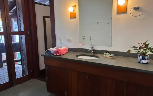 120 Hotel & Beach Club
