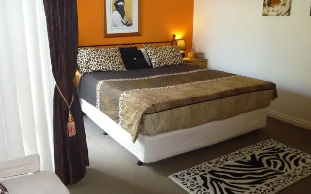 Mermaid Beachside Bed & Breakfast