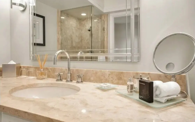 Four Seasons hotel 2bedroom suite