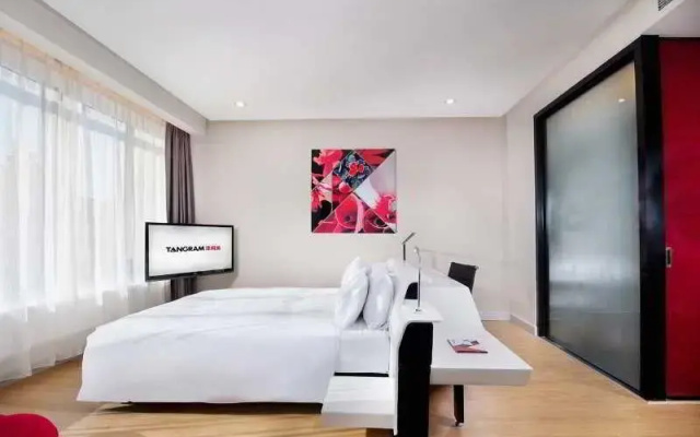 Tangram Hotel