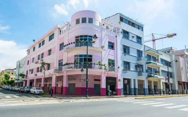 Hotel Perla Central