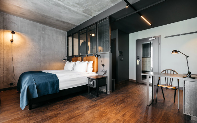 Exeter Hotel