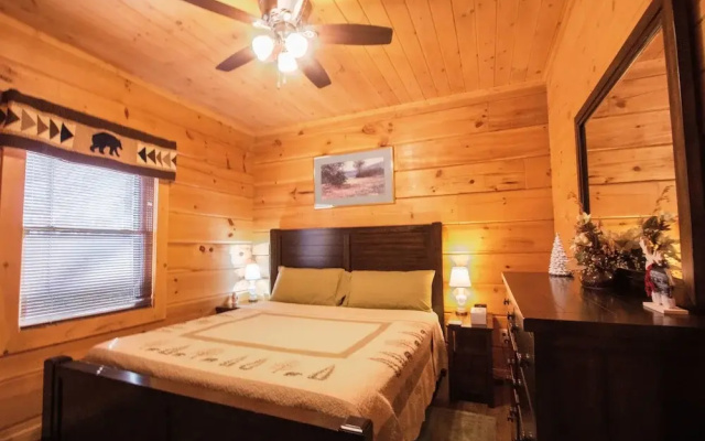 Teal's Treasure 3 Bedrooms 2 Bathrooms Home