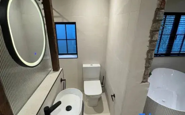 Unique Japandi Loft in Jewellery Quarter Bham