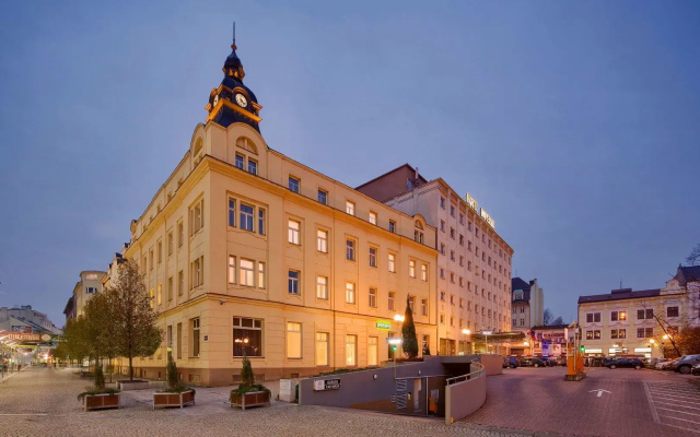 hotelImage