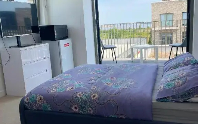 Riverside Rooms & Apartments
