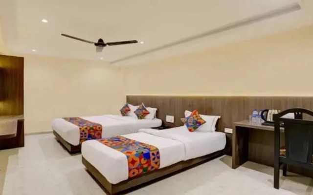 Fabhotel Casa Royal Residency