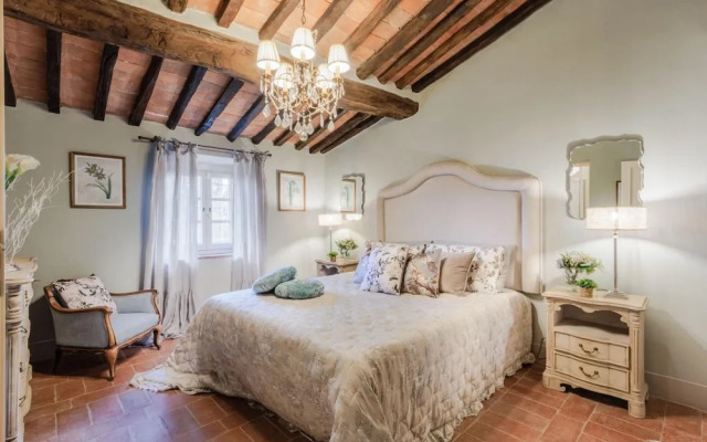 Villa Lina in Lucca With 4 Bedrooms and 3 Bathrooms