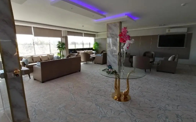 Qasr Alshamal Hotel