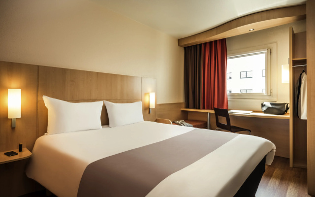 Отель Ibis Paris Montmartre Sacré-Coeur