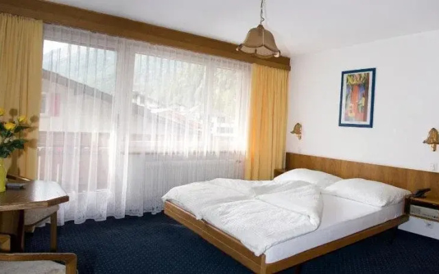 Hotel Alpha