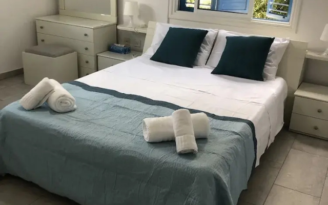 Freshly Refurbished Apartment in Paralimni, Cyprus
