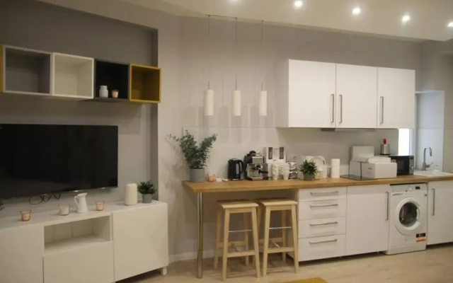 Beautiful studio right in the center
