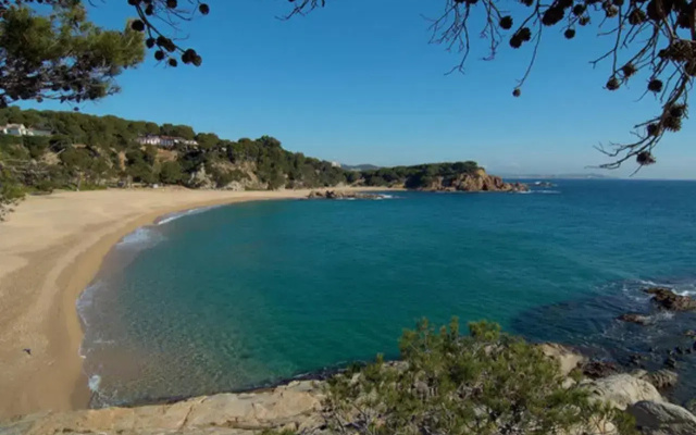 Nice flat 10min from the beach